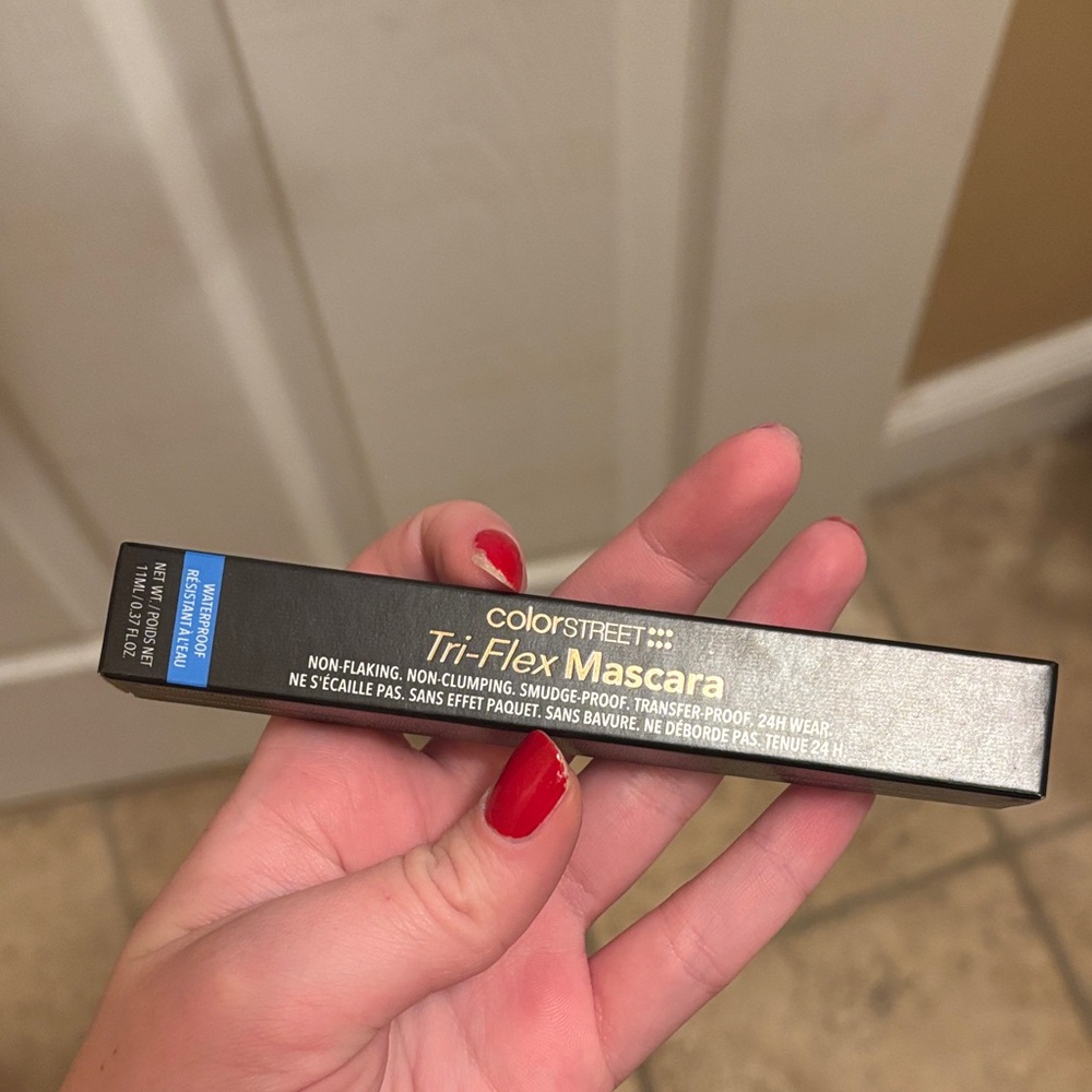 Color Street Tri-Flex Mascara - Bold Black